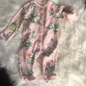 6 Carters sleepwear